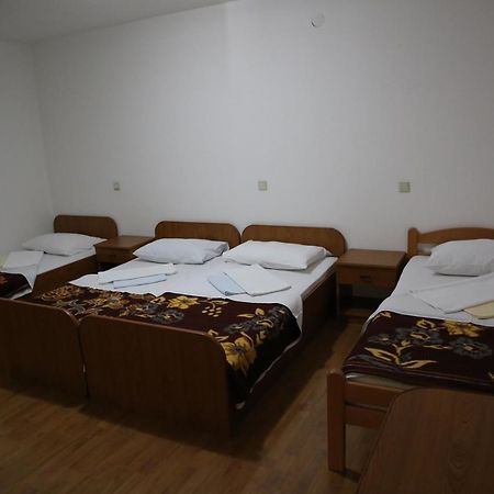 Hotel Pansion Devotions à Međugorje Extérieur photo