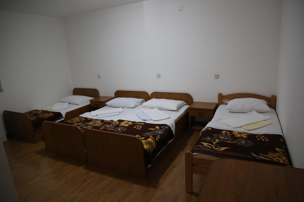 Hotel Pansion Devotions à Međugorje Extérieur photo