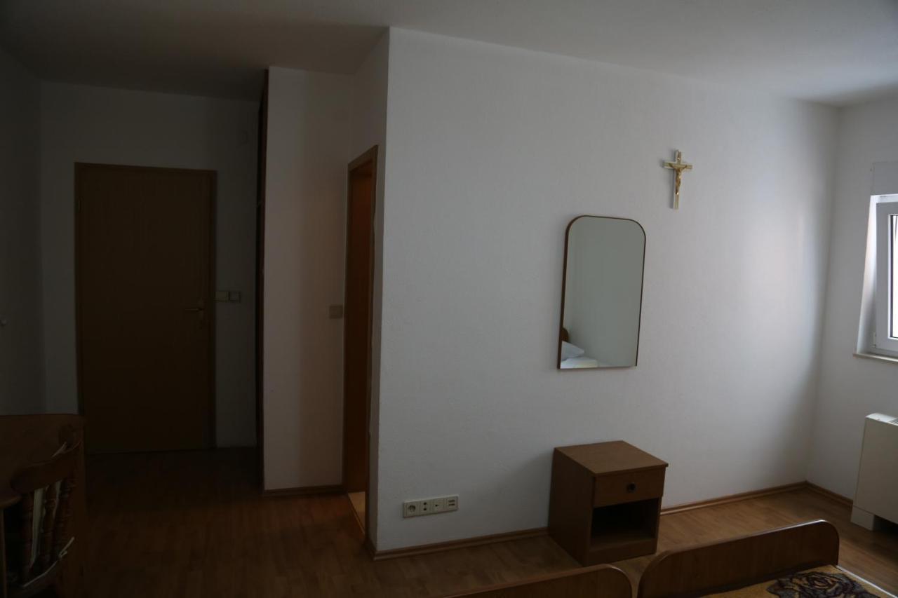 Hotel Pansion Devotions à Međugorje Extérieur photo