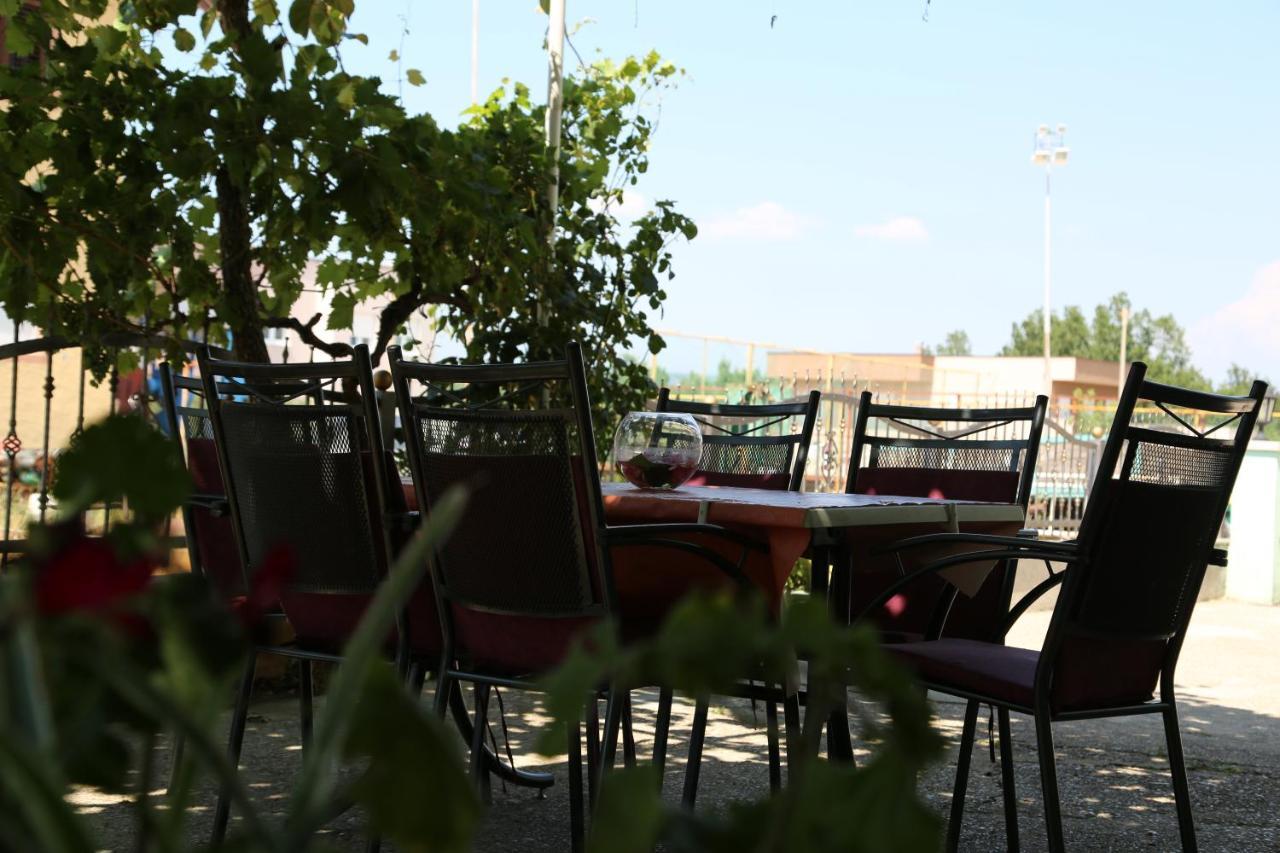 Hotel Pansion Devotions à Međugorje Extérieur photo