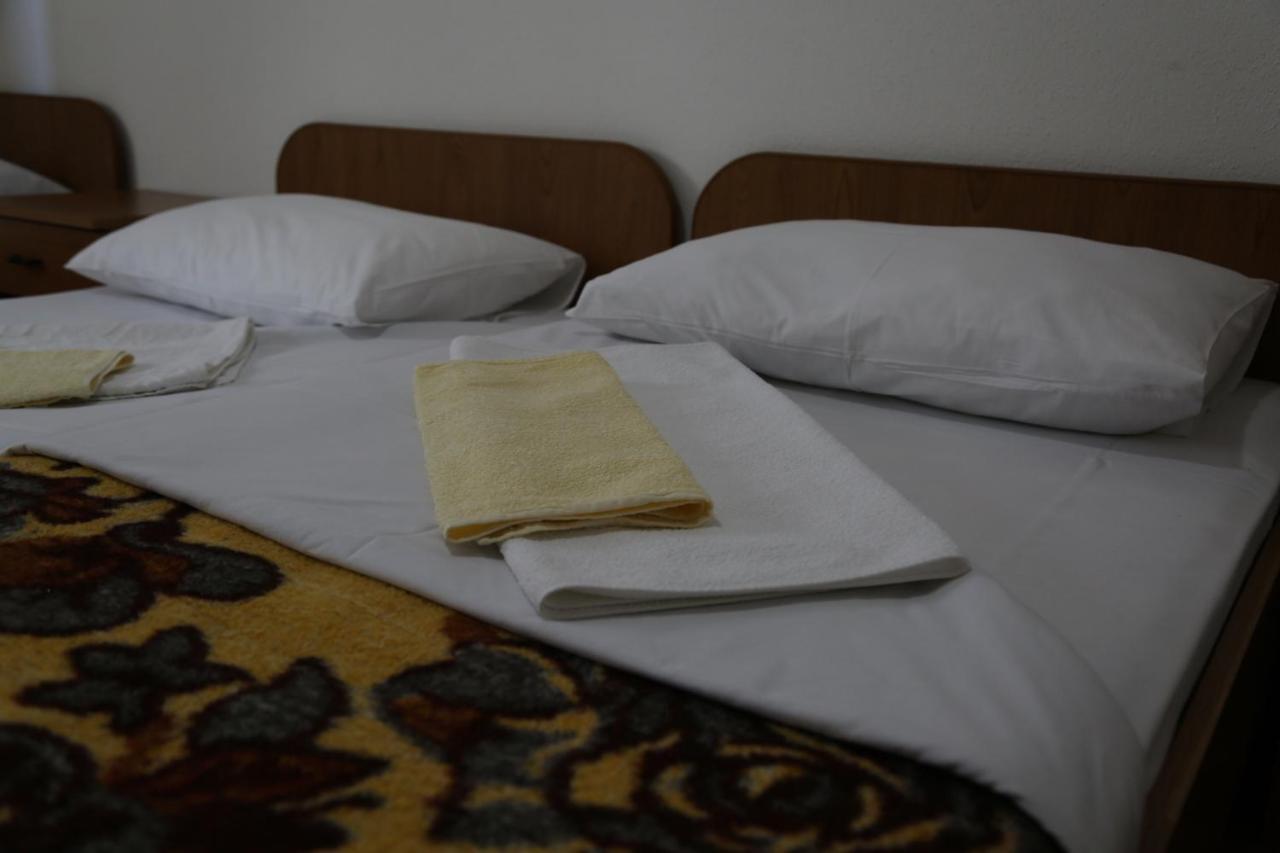 Hotel Pansion Devotions à Međugorje Extérieur photo